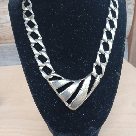 Vintage Silver Tone Chunky Link V Shape Collar Chain Statement Necklace - Picture 2 of 7